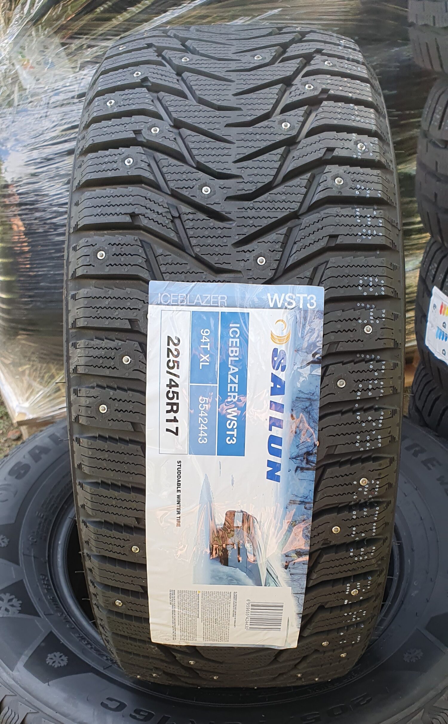 225/45R17 sailun iceblazer wst3